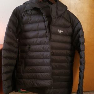 Men's Arc'teryx Cerium LT Hooded Jacket